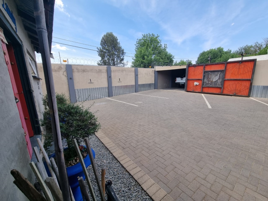 8 Bedroom Property for Sale in Parys Free State